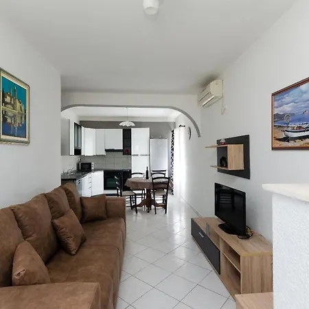 Apartament Marica *